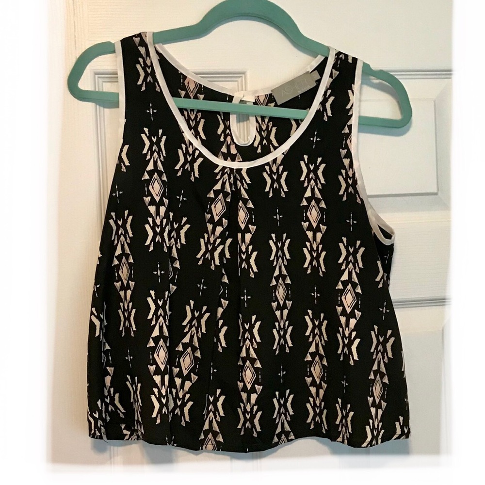 Fabrik Black / Pink Cropped Tank